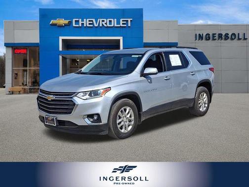 Silver Ice Metallic 2021 Chevrolet Traverse LT Cloth