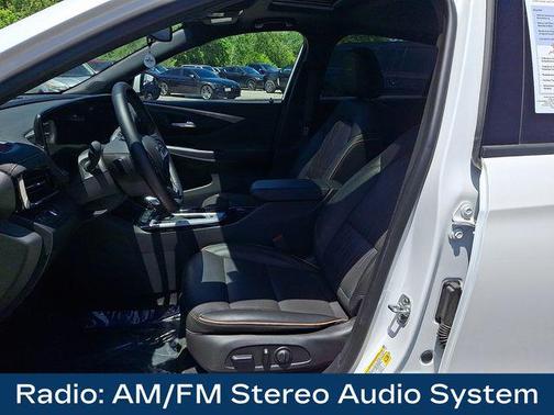White 2025 Buick Envista Avenir FWD