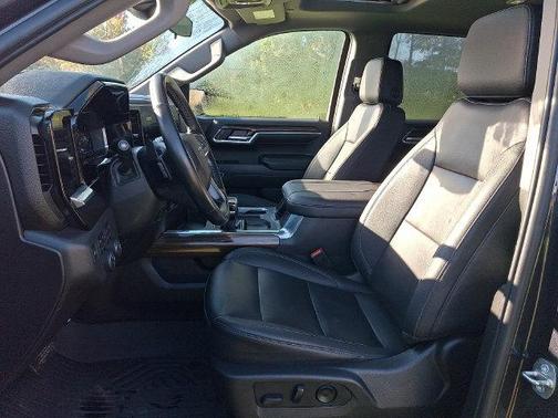 Dark Ash Metallic 2024 Chevrolet Silverado 1500 LT Trail Boss