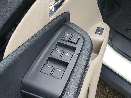 White 2019 Honda Pilot Touring 8-Passenger