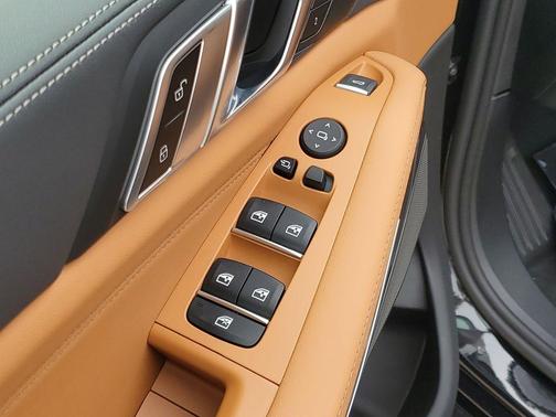 Black Sapphire Metallic 2026 BMW X5 xDrive40i