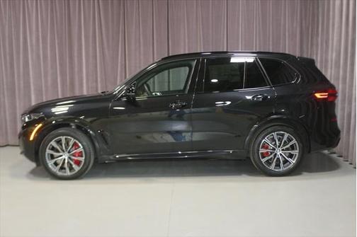 2025 BMW X5 M60i