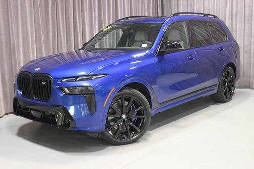 2023 BMW X7 M60i