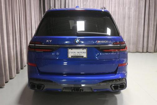 2023 BMW X7 M60i