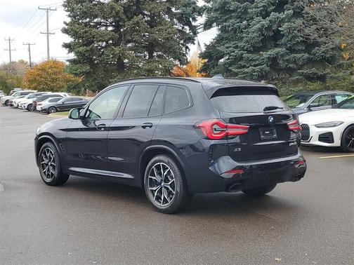 2023 BMW X3 M40i