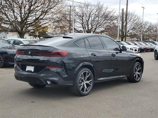 2023 BMW X6 xDrive40i