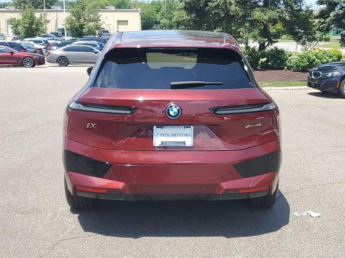 Aventurin Red Metallic 2024 BMW iX xDrive50