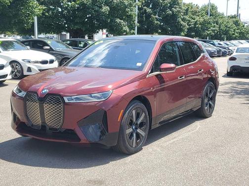 Aventurin Red Metallic 2024 BMW iX xDrive50