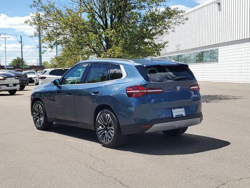 Arctic Race Blue Metallic 2026 BMW X3 30 xDrive