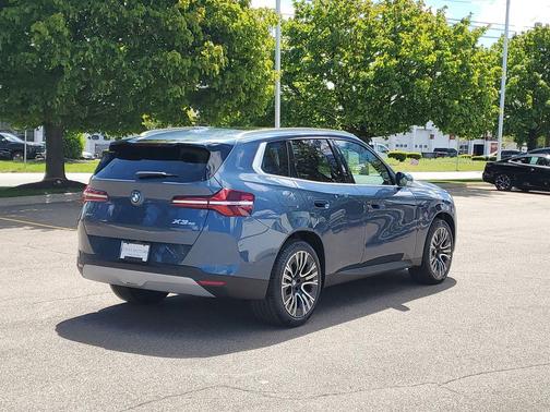 Arctic Race Blue Metallic 2026 BMW X3 30 xDrive