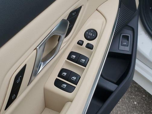 Alpine White 2026 BMW 330 xDrive NA