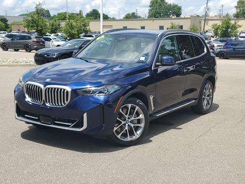 Tanzanite Blue II Metallic 2024 BMW X5 PHEV xDrive50e