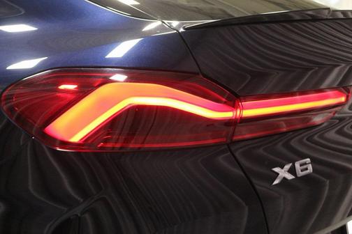 2024 BMW X6 xDrive40i
