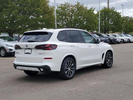 Alpine White 2026 BMW X5 xDrive40i
