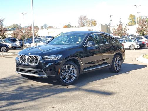 2023 BMW X4 xDrive30i