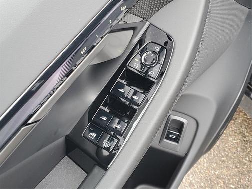 2026 BMW 550e xDrive