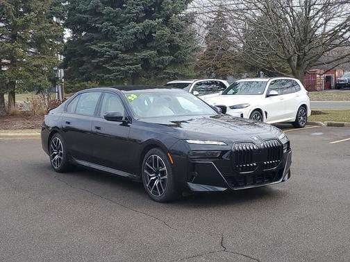 2023 BMW 760 i xDrive