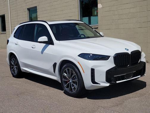 Alpine White 2026 BMW X5 PHEV xDrive50e