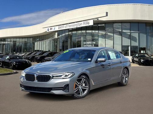 Skyscraper Gray Metallic 2023 BMW 530 i xDrive