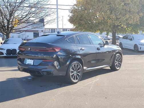 2022 BMW X6 xDrive40i