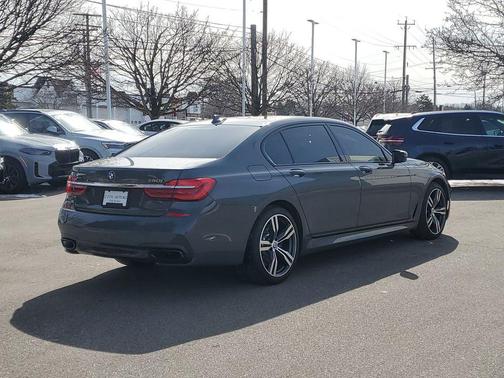 2019 BMW 750 i xDrive