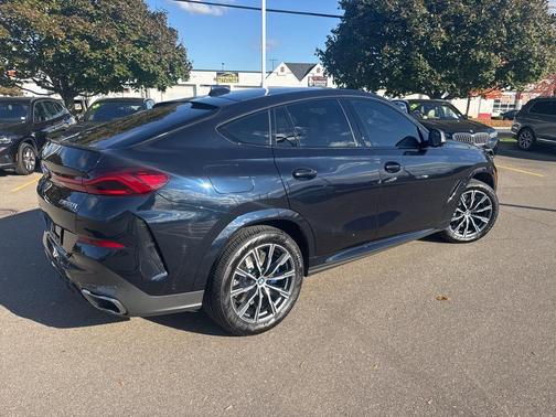 2020 BMW X6 M50i