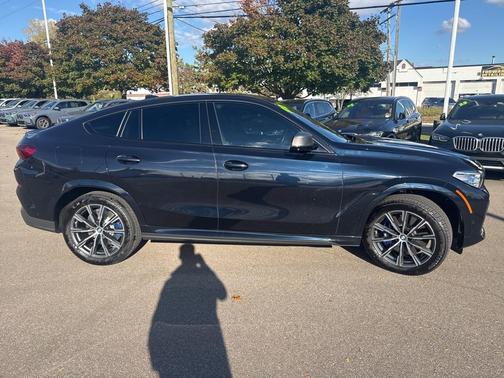 2020 BMW X6 M50i