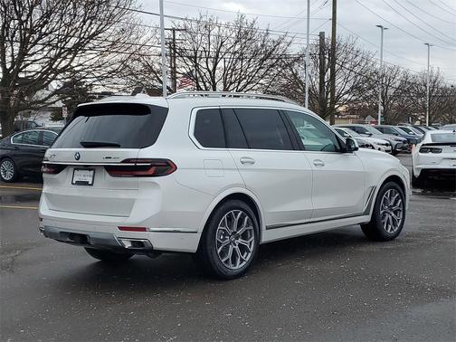 2026 BMW X7 xDrive40i