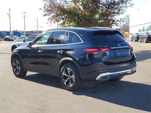 2025 Mercedes-Benz GLC 350e Base