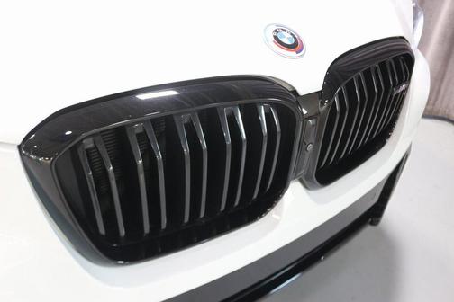 2023 BMW X4 M40i
