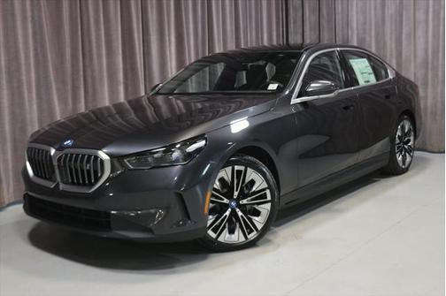 2025 BMW i5 xDrive40