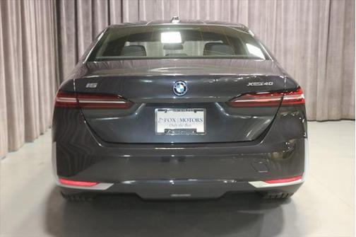 2025 BMW i5 xDrive40