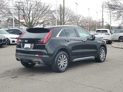 2020 Cadillac XT4 Premium Luxury