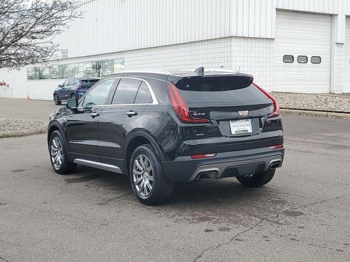 2020 Cadillac XT4 Premium Luxury