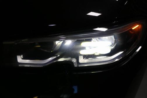 2022 BMW 330 xDrive