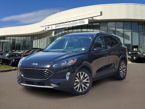 AGATE BLACK METALLIC 2020 Ford Escape Titanium