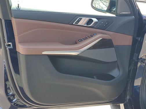 Tanzanite Blue II Metallic 2026 BMW X5 xDrive40i