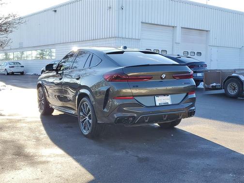 2024 BMW X6 M60i
