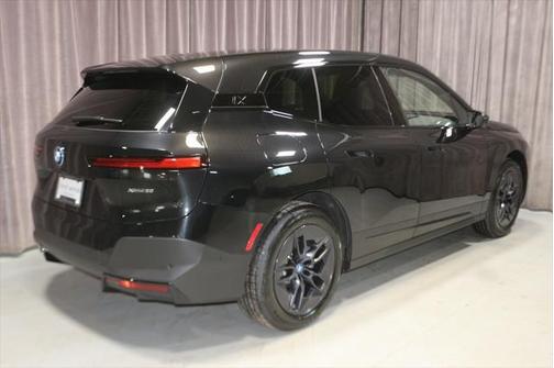 2025 BMW iX xDrive50
