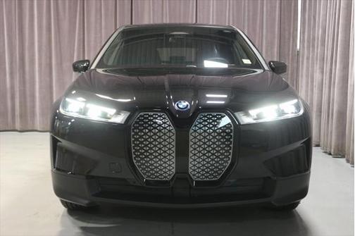 2025 BMW iX xDrive50