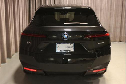 2025 BMW iX xDrive50