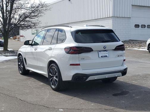 2026 BMW X5 M60i