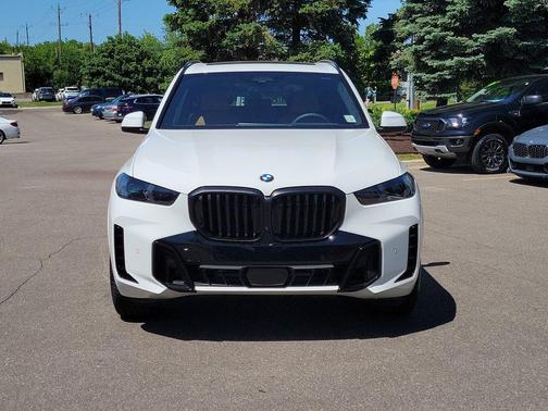 Alpine White 2026 BMW X5 xDrive40i