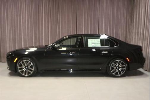 2025 BMW i7 xDrive60