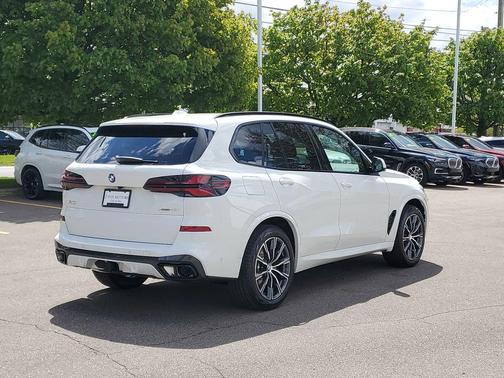 Alpine White 2026 BMW X5 xDrive40i