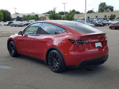Red Multi-Coat 2023 Tesla Model Y Performance Dual Motor All-Wheel Drive