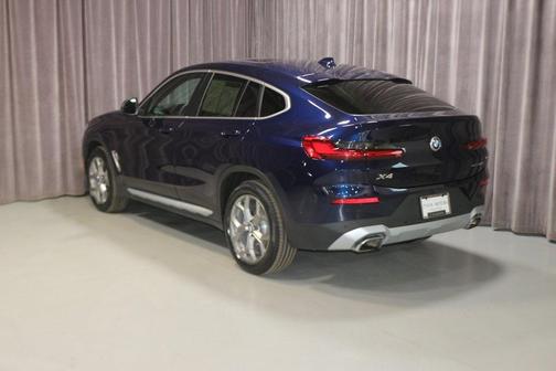 2023 BMW X4 xDrive30i