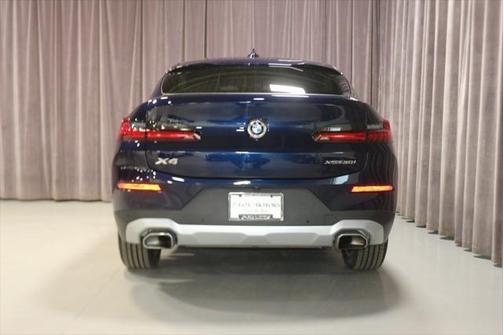 2023 BMW X4 xDrive30i