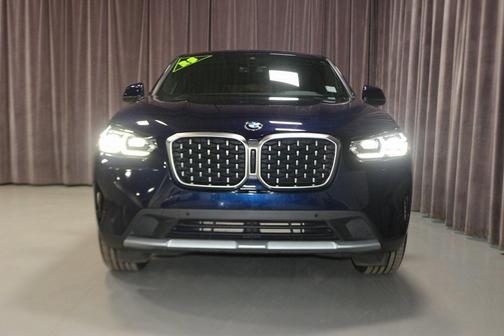 2023 BMW X4 xDrive30i