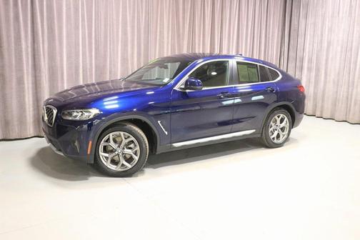 2023 BMW X4 xDrive30i